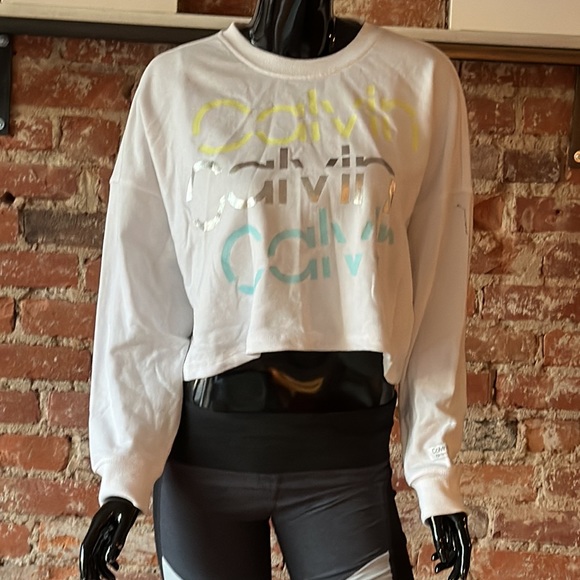 New With Tags Calvin Klein Performance Women’s Crop Pullover Sweatshirt - Picture 1 of 5